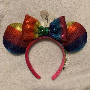 NWT Disney Parks Rainbow Sequin Pride Minnie Ears